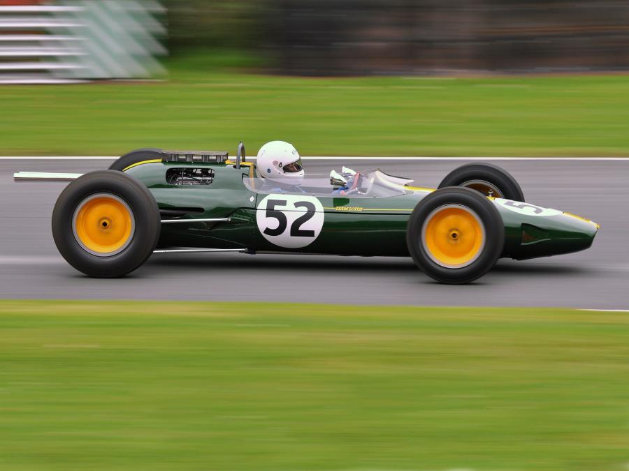  Lotus 25 1962 года  (фото 1 из 9)